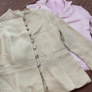 ส่งต่อเสื้อสูทใส่คลุมก็สวย งานแบรนด์มือสอง มีซับในจ้าาาา