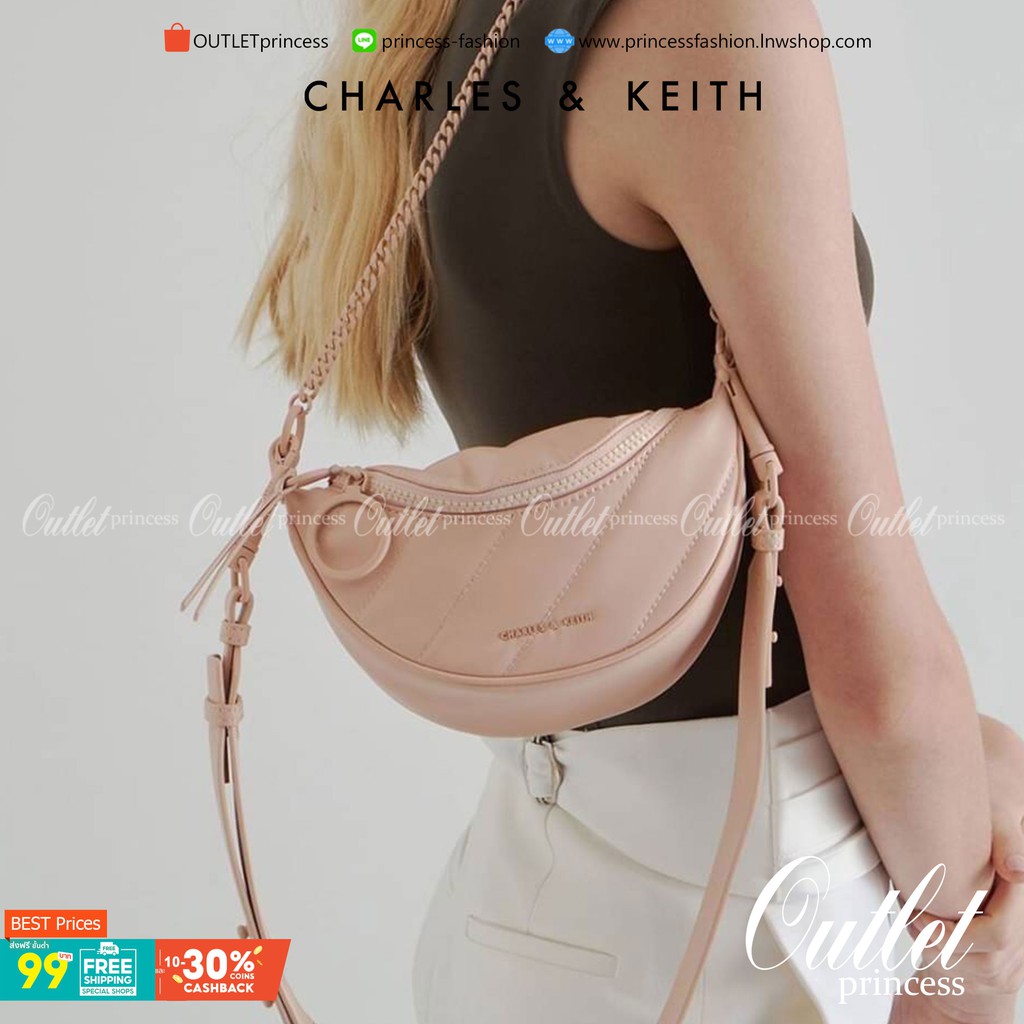 Charles & Keith Half Moon Crossbody Bag กระเป๋าคาดอก/ถือ/สะพาย สวยครบจบได้ในใบเดียว ใช้งานได้หลากหลา