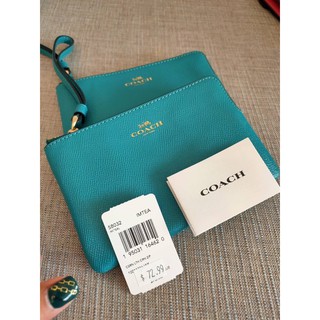 🌹🌹พร้อมส่ง  CORNER ZIP WRISTLET IN CROSSGRAIN LEATHER (COACH F58032)