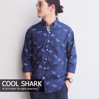 COOL SHARK เสื้อเชิ้ต แขนยาว ลายปลาฉลาม สีกรมท่า