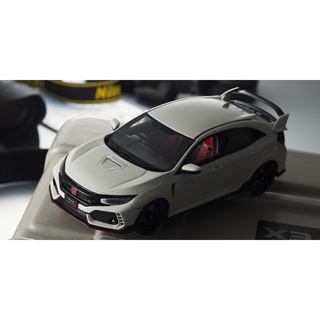 Kyosho 1/18 : KSR18029W Honda Civic Type R FK8 (Championship White)