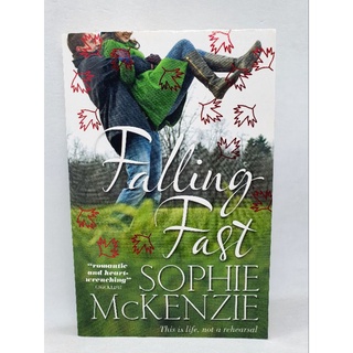 SOPHIE McKENZIE. Falling Fast. Romantic and Heart Wrenching.-179