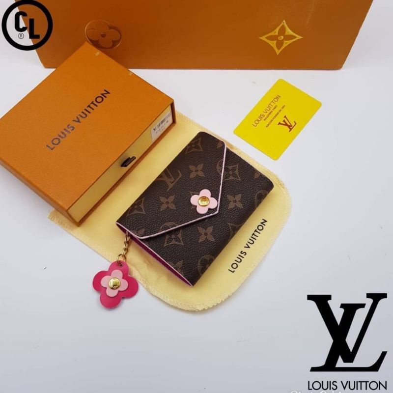 พร้อมส่งทันที กระเป๋าสตางค์ใบสั้นแบบพับ หลุยส์ วิตตองพร้อมกล่อง Louis Vuitton wallet size4.5