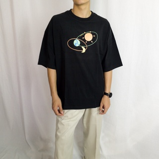 เสื้อยืดคอกลมเสื้อยืดโอเวอร์ไซส์ GURETO : Planet (Black)S-3XL