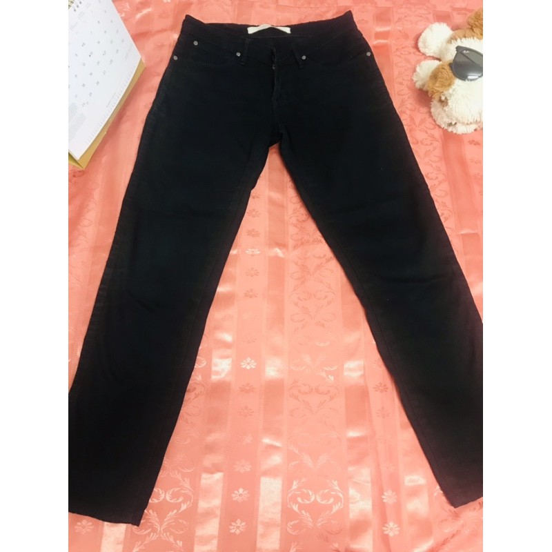 ยีนranglerของแท้สีดำ