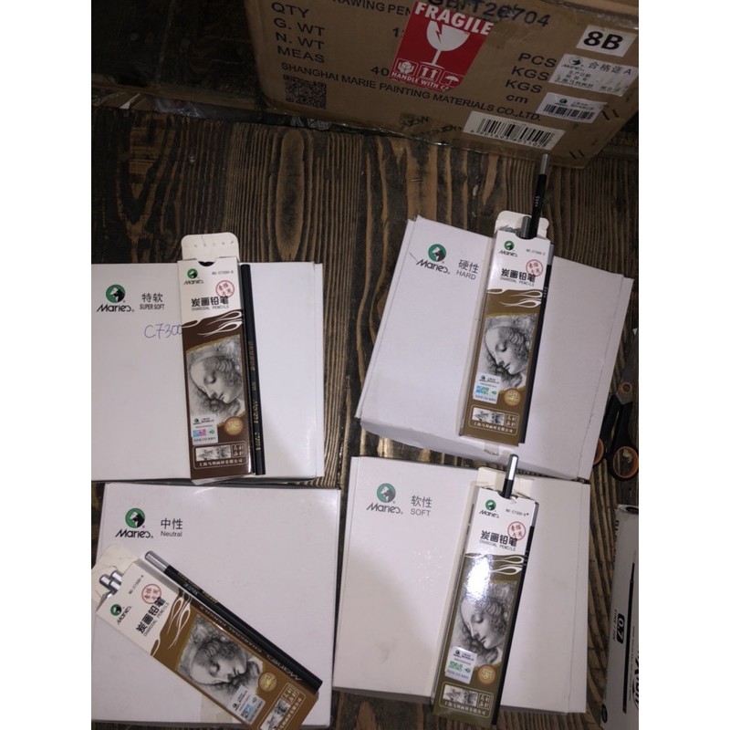 ดินสอธรรมดา Maries charchoal c7300-2 นุ่ม,730-4 เป็นกลาง, 7300-6 นุ่ม, c7300-8 หน่วยนุ่มพิเศษ
