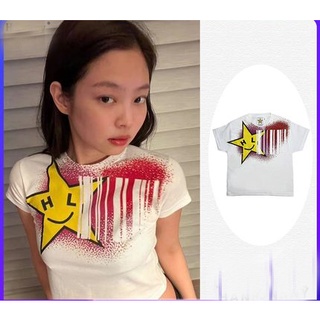 เสื้อครอปแขนสั้นลําลอง พิมพ์ลาย Blackpink Jennie สุดเซ็กซี่ แฟชั่นสําหรับผู้หญิง