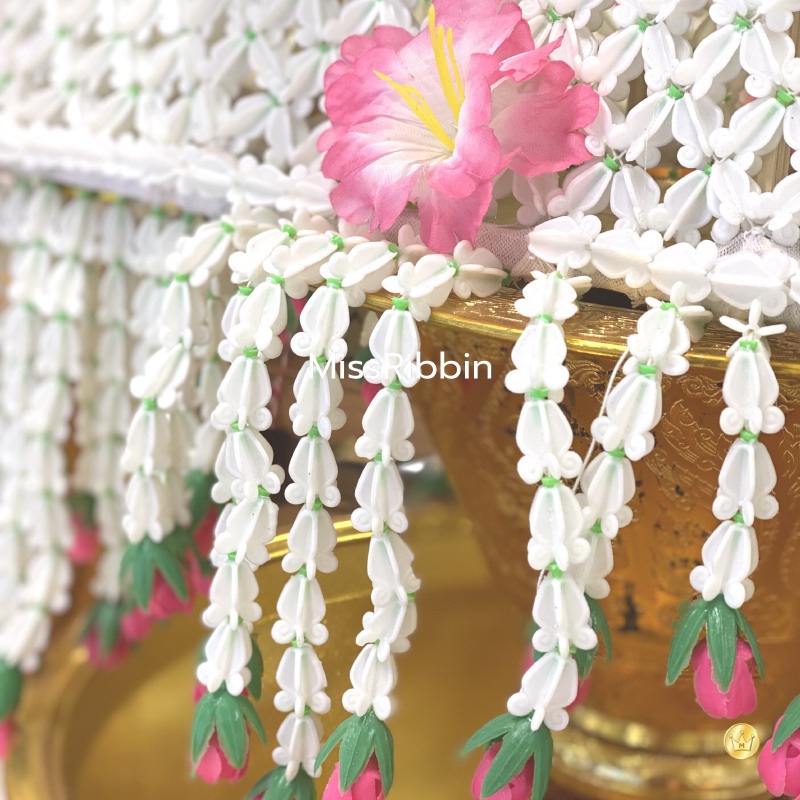 Missribbinดอกรักพลาสติก คุณภาพดี สำหรับร้อยพวกมาลัย ตกแต่งพาน บายศรี ตราระฆัง (100g)