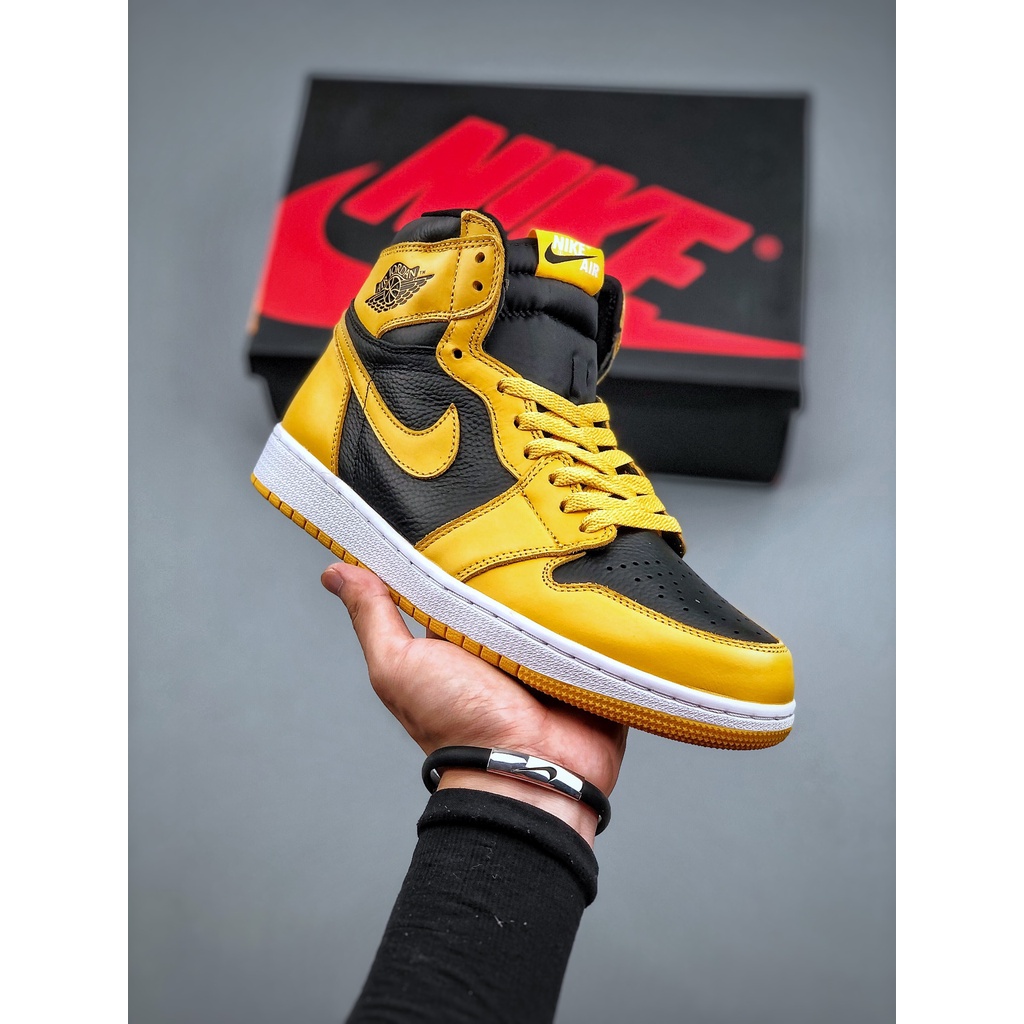 SupplierUnisex Air Jordan 1 Retro High Pollen AJ1 สีดําสีเหลืองรองเท้าบาสเก็ตบอลสําหรับชายรองเท้าผ้า