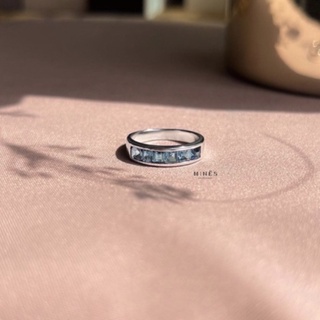 แหวนล้อมพลอย ครึ่งรอบ Blue topaz