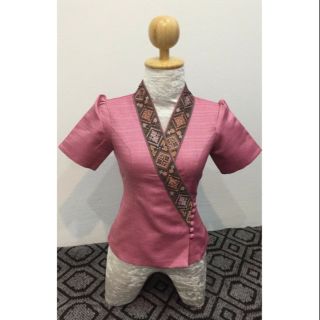 เสื้อไหมลาว รุ่นคอป้ายตัดขอบแขนสั้น