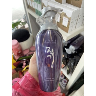 Daeng Gi Meo Ri Vitalizing Shampoo 500ml.