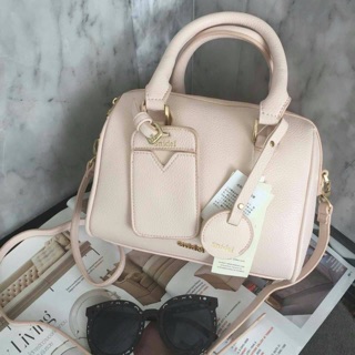 กระเป๋า Snidel handbag ทรง  Speedy  (Outlet)