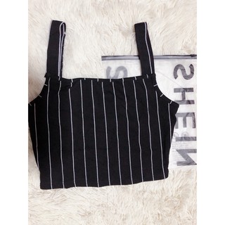 SHEIN เสื้อครอปสั้นสายฝอ