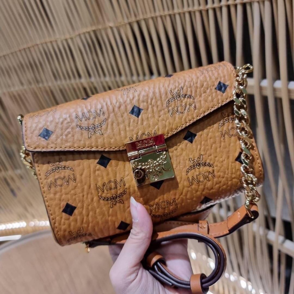 MCM Millie Flap Crossbody - เครื่องสำอางเคาน์เตอร์แบรนด์