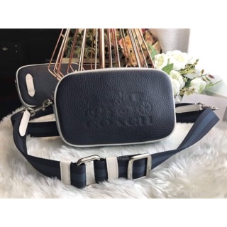 พร้อมส่ง#JES #CONVERTIBLE BELT BAG IN COLORBLOCK (#COACH #F75907) 🇺🇸🇺🇸 📌รุ่นนี้ สามารถสะพาย คาดอก และคาดเอวได้