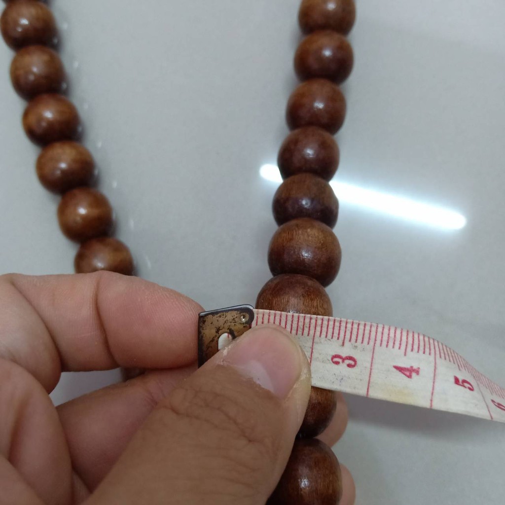 สร้อยคอลูกประคำ 108 เม็ดทำจากไม้จันทร์หอม (ยาว 30นิ้ว) ขนาดเม็ด 10มิล ลูกประคำมงคล เม็ดลูกประคำเม็ดใหญ่ยาว เคลือบเงา
