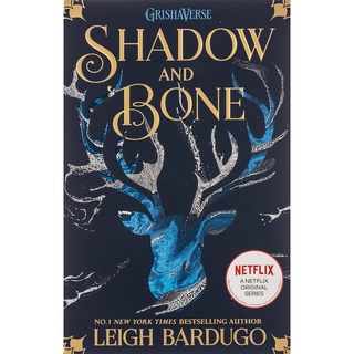 Shadow and Bone ( Shadow and Bone 1 ) -- Paperback / softback English book ใหม่ส่งด่วน