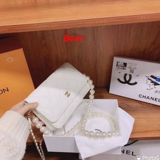กระเป๋า​สะพาย​Chanel 8"