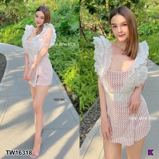 จั๊มลูกไม้ขาสั้น แต่งกระโปรงด้านหน้า แขนระบาย short lace jumpsuit Front skirt, flared sleeve TT16318