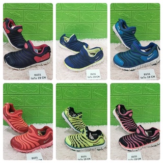 รองเท้าเด็ก แบรนด์มือสอง nike รุ่น dynamo free size 18-22 cm