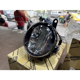 ชุดไฟสปอร์ตไลท์ ไฟตัดหมอก REVO 2016 - 2018 ,FORTUNER 2016-2018 แท้ศูนย์ (81220-0K100/81210-0K150)