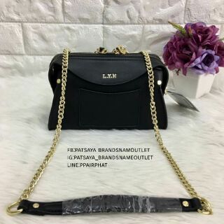 New arrival !!! LYN CHERISH CROSSBODY BAG 2017แท้💯outlet 
พร้อมส่งรุ่นใหม่ล่าสุดค่ะ!!