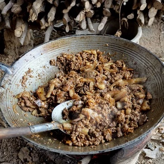 พริกลาบมะแขว่นพร้อมปรุง สูตรเมืองแพร่ แผง 12 ซอง