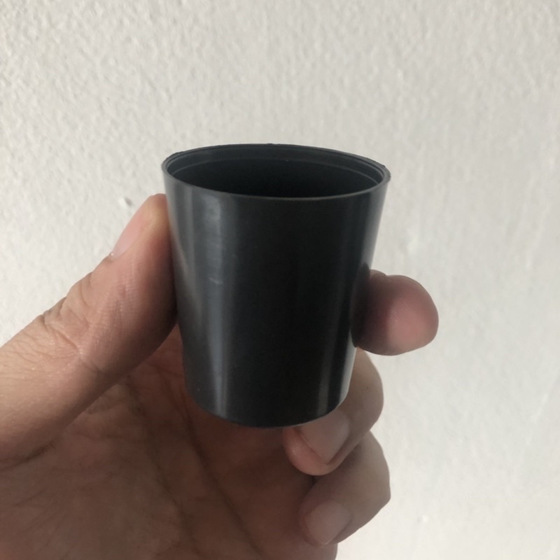 กระถาง 1.5 นิ้ว ทรงกลม ผลิตจากพลาสติก เหมาะสำหรับเพาะต้นอ่อน ปลูกแคคตัส กระบองเพชร 100/300/500 ใบ