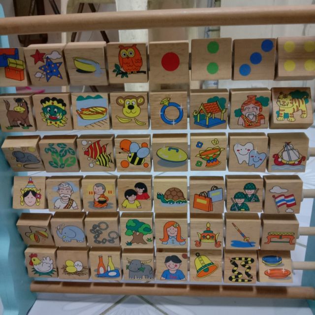 ของเล่นเด็กแบบบล็อกไม้ กไก่ถึงฮนกฮูกและตัวเลข