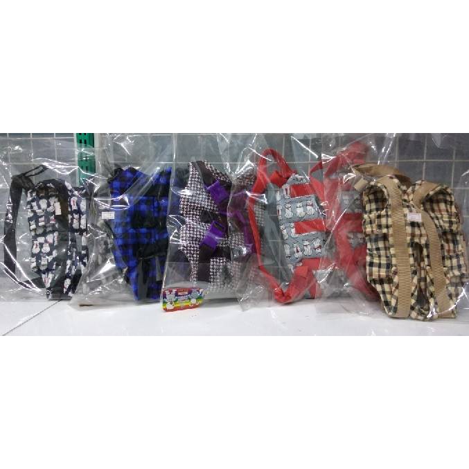 กระเป๋าเป้ สะพายสี่ขา size 1(s) สำหรับสุนัขตัวเล็กน้ำหนักไม่เกิน 2 กก ความยาวไม่เกิน 23 cm ราคา 179 