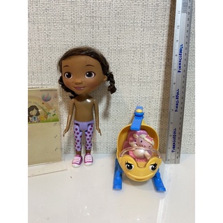 Doc mcstuffins ของแท้ค่ะ ขายเหมา แกะแถมให้ค่ะไม่สวยเท่าไหร่นะคะ สภาพตุ๊กตาและเฮลิคอปเตอร์ 95%ค่ะ