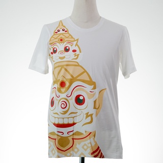 เสื้อยืดชายคอกลม สีขาว สกรีนด้านหน้ารูปยักษ์สีครีมครึ่งตัว