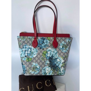 🦋สินค้าพร้อมส่ง🦋  New🍥Gucci blooms tote 🌸❤️ Size : 11.5-16.5" (L) × 12” (H) × 5” (D) สวย เรียบ หรู ราคาดีมากก