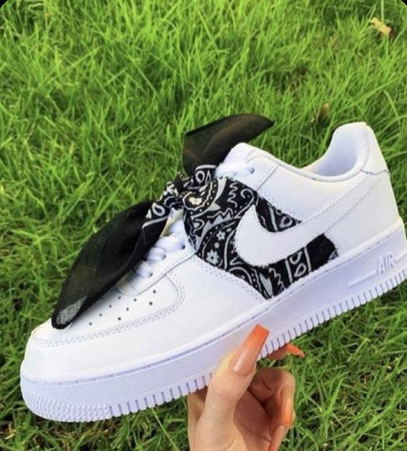 Custom shoes (รองเท้าคัสต้อม)