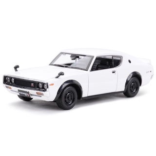 โมเดลรถเหล็ก Nissan skyline2000GT-R KPGC110 สเกล1:24รายละเอียดสวยประตูข้างเปิดปิดได้เป็นงานโมเดลสำหรับตั้งโชว์