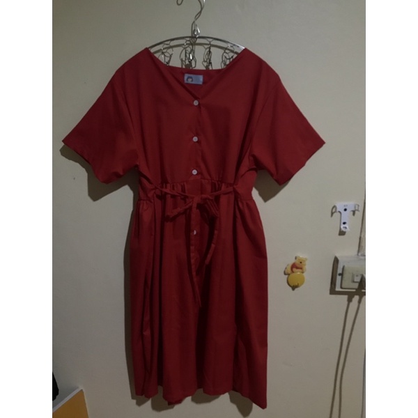 เดรสผูกเอวสีแดง แบรนด์ Carryme ใส่ครั้งเดียว ใหม่มาก🥰🥰