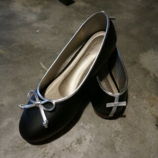 Black -HAPPY TWO-TONE FLAT