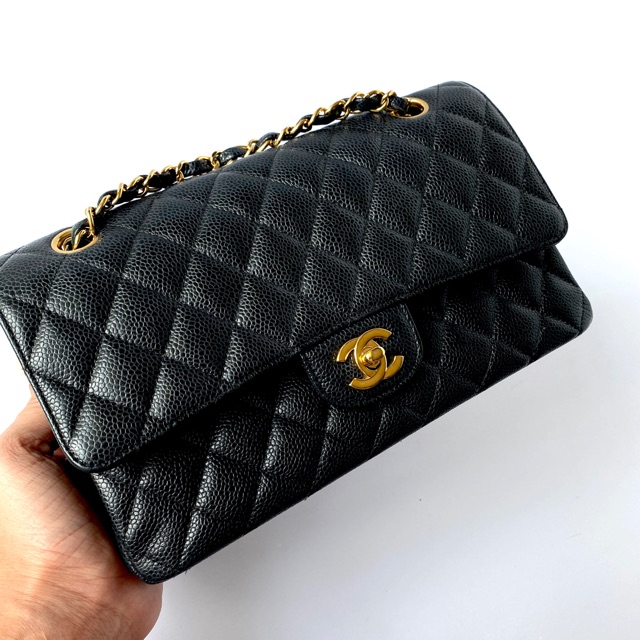 used chanel classic 10" GHW holo20