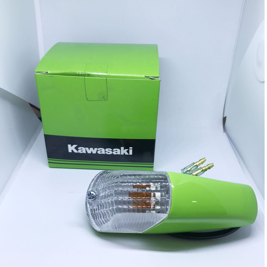 **KAWASAKI แท้ศูนย์ (23040-1308-JU) LAMP-SIGNAL ไฟเลี้ยวหน้า KR ใส่ได้ทั้ง ซ้ายและขวา (สีเขียว)