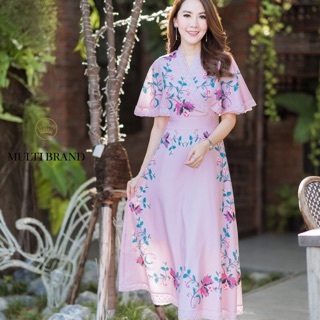 เดรสยาวพิมพ์ลายดอก แขนระบาย มี 2 สี ขาว ชมพู