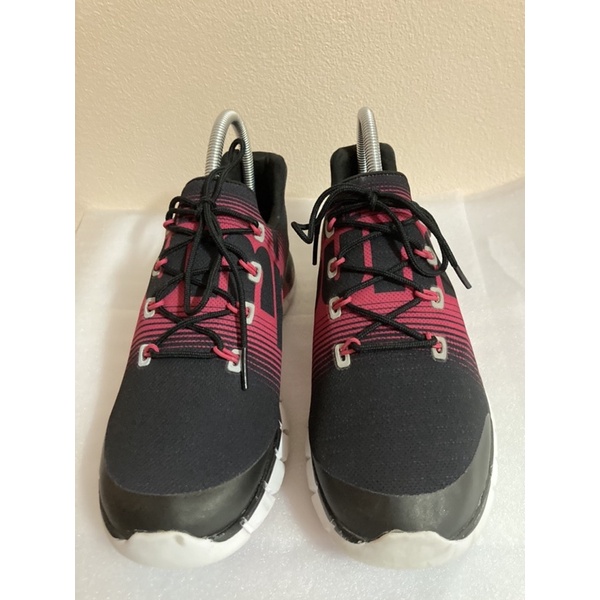 รองเท้า REEBOK ของแท้มือสอง 👟