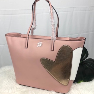 😵💯 New arrival !!! G BY GUESS KELTON HEART TOTE BAG🍭