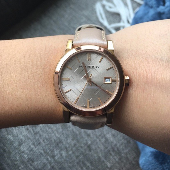 Burberry hotsell outlet watch