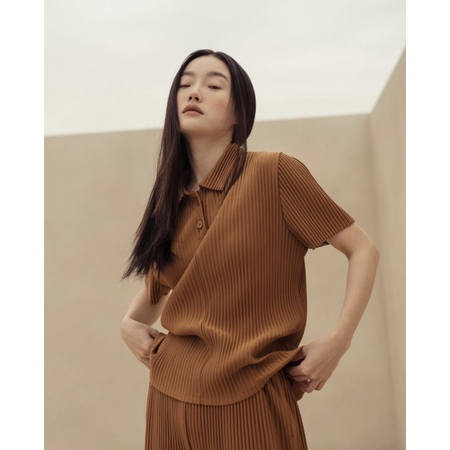 gongdid.design polo pleated top