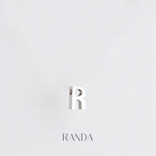 Randa เพิ่มจี้อักษรพิมใหญ่สีเงินจากสร้อยตัวอักษรตัวละ 50 บาท