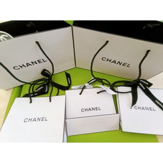 (พร้อมส่ง) ของแท้ ถุงกระดาษ chanel พร้อมริบบิ้น ขาว ดำ