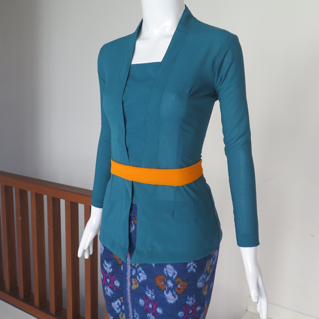 Kebaya / Moscrepe Kebaya / Modern Kebaya / Bride Kebaya / Jumbo Kebaya / Wedding Kebaya