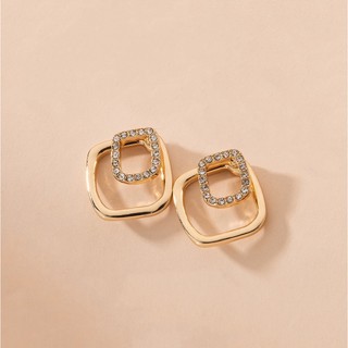 square stud earrings  ต่างหูเพชรสี่เหลี่ยม