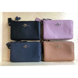 Coach คล้องมือ2ซิป ไซส์s ใหม่พร้อมส่ง แท้100%